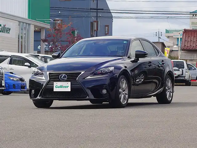 レクサス ＩＳ 300h 山形県 2013(平25)年 6.6万km ブラック 純正SDナビ/　　【CD DVD BD BT フルセグ USB AUX MSV】/バックカメラ/レーダークルーズコントロール/LEDオートヘッドライト/ハーフレザーシート/シートヒーター/純正17インチアルミホイール/コーナーセンサー/ステアリングスイッチ/パドルシフト/電動格納ウィンカーミラー/フォグランプ/スマートキー/ETC2.0