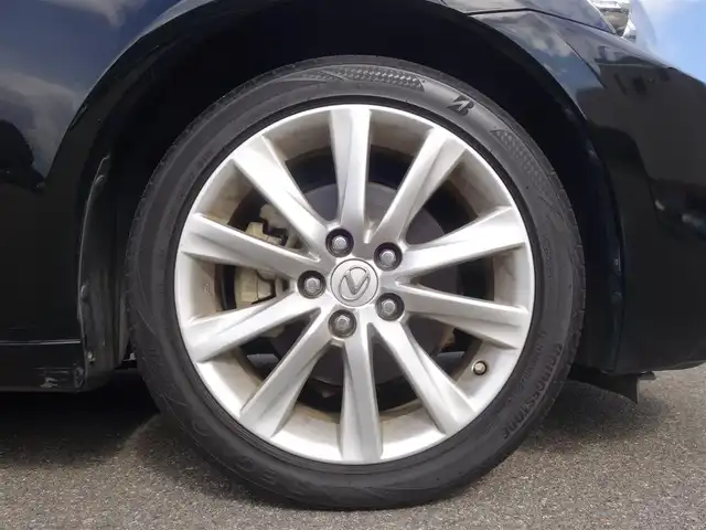 レクサス ＩＳ 300h 山形県 2013(平25)年 6.6万km ブラック 純正SDナビ/　　【CD DVD BD BT フルセグ USB AUX MSV】/バックカメラ/レーダークルーズコントロール/LEDオートヘッドライト/ハーフレザーシート/シートヒーター/純正17インチアルミホイール/コーナーセンサー/ステアリングスイッチ/パドルシフト/電動格納ウィンカーミラー/フォグランプ/スマートキー/ETC2.0