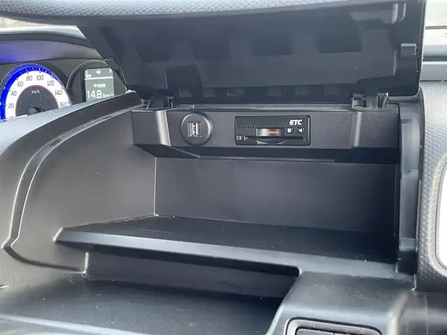 スズキ ソリオ バンディット HV MV Dカメラ ブレーキS 山梨県 2016(平28)年 10.2万km ミッドナイトバイオレットメタリック (株)IDOMが運営する【じしゃロン甲府店】の自社ローン専用車両になります。/こちらは現金またはオートローンご利用時の価格です。自社ローンご希望の方は別途その旨お申付け下さい/純正メモリーナビ/(CD/DVD/BTオーディオ/フルセグTV)/全方位カメラ/前後コーナーセンサー/両側パワースライドドア/ワンアクションパワースライドドア装着車/デュアルカメラブレーキサポート/純正ETC/前席シートヒーター/LEDヘッドライト/フォグランプ/スマートキー×２/新車時保証書/取扱説明書/ナビ取扱説明書