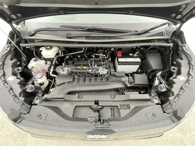 トヨタ ヴォクシー S－Z 千葉県 2022(令4)年 1.6万km グリッターブラックガラスフレーク 禁煙車/快適利便パッケージ/トヨタセーフティセンス/・プリクラッシュセーフティ/・レーントレーシングアシスト/・レーダークルーズコントロール/・オートマチックハイビーム/・プロアクティブドライビングアシスト/・アダプティブハイビームシステム/・ロードサインアシスト/フリップダウンモニター/オットマン/ETC2.0/両側パワースライドドア/純正ディスプレイナビ/CD/DVD/Bluetooth/フルセグTV/バックカメラ/レーダークルーズコントロール/LEDオートライト/ハーフレザーシート/シートヒーター/純正17インチアルミホイール/プッシュスタート/スマートキー/パワーバックドア