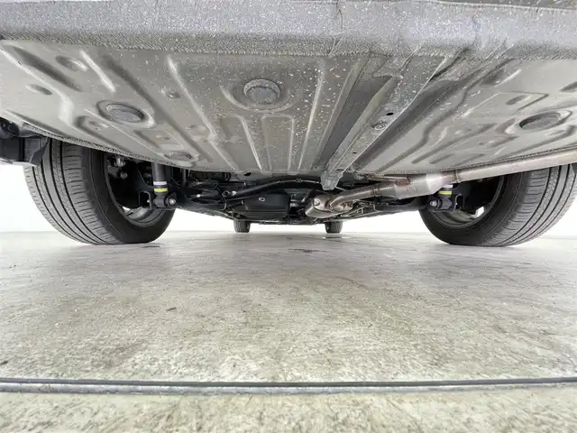 トヨタ ヴォクシー S－Z 千葉県 2022(令4)年 1.6万km グリッターブラックガラスフレーク 禁煙車/快適利便パッケージ/トヨタセーフティセンス/・プリクラッシュセーフティ/・レーントレーシングアシスト/・レーダークルーズコントロール/・オートマチックハイビーム/・プロアクティブドライビングアシスト/・アダプティブハイビームシステム/・ロードサインアシスト/フリップダウンモニター/オットマン/ETC2.0/両側パワースライドドア/純正ディスプレイナビ/CD/DVD/Bluetooth/フルセグTV/バックカメラ/レーダークルーズコントロール/LEDオートライト/ハーフレザーシート/シートヒーター/純正17インチアルミホイール/プッシュスタート/スマートキー/パワーバックドア