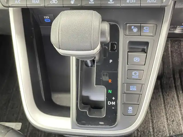 トヨタ ヴォクシー S－Z 千葉県 2022(令4)年 1.6万km グリッターブラックガラスフレーク 禁煙車/快適利便パッケージ/トヨタセーフティセンス/・プリクラッシュセーフティ/・レーントレーシングアシスト/・レーダークルーズコントロール/・オートマチックハイビーム/・プロアクティブドライビングアシスト/・アダプティブハイビームシステム/・ロードサインアシスト/フリップダウンモニター/オットマン/ETC2.0/両側パワースライドドア/純正ディスプレイナビ/CD/DVD/Bluetooth/フルセグTV/バックカメラ/レーダークルーズコントロール/LEDオートライト/ハーフレザーシート/シートヒーター/純正17インチアルミホイール/プッシュスタート/スマートキー/パワーバックドア