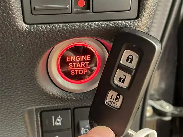 ホンダ Ｎ ＢＯＸ カスタム L 群馬県 2021(令3)年 7.6万km プレミアムベルベットパープル・パール ホンダセンシング/・衝突軽減ブレーキ/・レーンキープアシスト/・横滑り防止/・リアコーナーセンサー/・クルーズコントロール/・オートライト/・オートライト/・オートハイビーム/社外７インチナビ/・AM/FM/フルセグTV/・Bluetooth/CD/バックカメラ/片側電動スライドドア/LEDヘッドライト/LEDフォグランプ/ETC/前後ドライブレコーダー/純正フロアマット/純正ドアバイザー/プッシュスタート/スマートキー