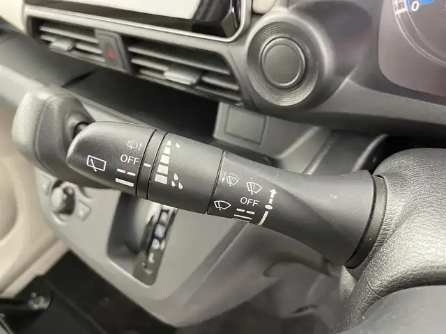 三菱 ｅＫワゴン M 富山県 2020(令2)年 4.3万km スターリングシルバーM カーオーディオ（AM/FM/CD/AUX）/衝突被害軽減ブレーキ/コーナーセンサー前後/横滑り防止装置/ABS/前席シートヒーター/リモコンキー/社外フロアマット/ベンチシート/アイドリングストップ/ドアバイザー