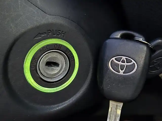 トヨタ カローラ フィールダー HV G エアロツアラー W×B 東京都 2015(平27)年 9.4万km ホワイトパールクリスタルシャイン 純正７インチナビ（NSZT-W64）　/・Bluetooth接続/・ワンセグTV/ドライブレコーダー/バックカメラ/純正フロアマット/純正15インチアルミホイール/ハーフレザーシート/AACエアコン（nanoe）/ドアバイザー/ETC