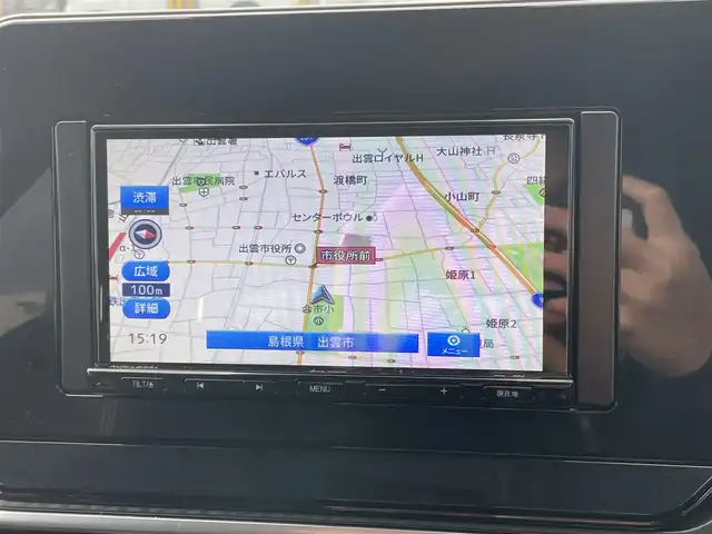 日産 ノート X FOUR 島根県 2023(令5)年 6.9万km ダークメタルグレー 4WD/社外メモリナビ　/(AM/FM/Ｂｌｕｅｔｏｏｔｈ接続)/前方ドライブレコーダー/ＥＴＣ　/バックカメラ　/インテリジェント　エマージェンシーブレーキ/レーンアシスト/後側方車両検知警報システム/前後コーナーセンサー/前席シートヒーター　/ステアリングヒーター/電動パーキングブレーキ/オートホールド　/オートハイビーム/ライト　/純正フロアマット/スペアキー1本