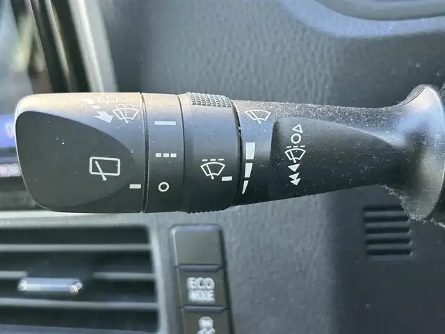 トヨタ エスクァイア Gi プレミアムパッケージ ブラックテーラード 大阪府 2019(平31)年 3万km ホワイトパールクリスタルシャイン 純正9インチナビ/・フルセグTV/BT/トヨタセーフティセンス /リアビューモニター /両側パワースライドドア /クルーズコントロール /ETC /前席シートヒーター /クリアランスソナー /純正15インチAW /純正フロアマット /LEDヘッド・フォグ/保証書・取説/スペアキー