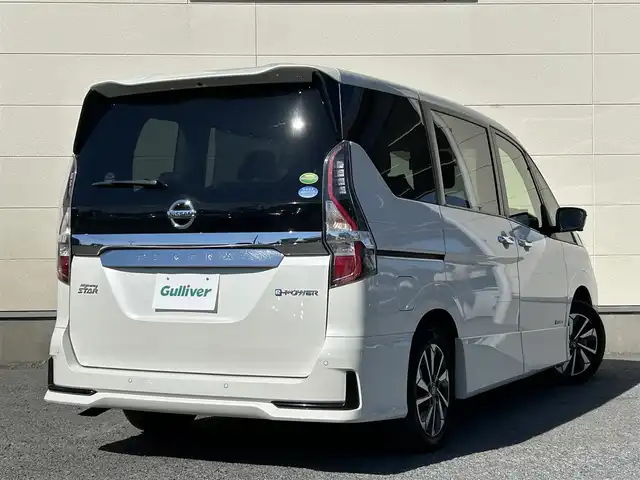 日産 セレナ e－パワー ハイウェイスター V 茨城県 2019(令1)年 6.8万km ブリリアントホワイトパール 10インチ純正ナビ/革巻きステアリング/アラウンドビューモニター/ステアリングスイッチ/ステアリングヒーター/プロパイロット/防水シート/両側パワースライドドア/電子式パーキング/ETC/純正ドライブレコーダー/LEDヘッドライト/WAC/エマージェンシーブレーキ