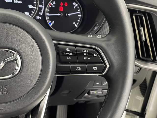 マツダ ＣＸ－６０ XD Sパッケージ 鹿児島県 2023(令5)年 0.6万km ロジウムホワイトプレミアムメタリック 純正SDナビ/(BT/CD/DVD/AM/FM/フルセグTV)/全方位カメラ/バックカメラ/革巻きステアリング/ステアリングスイッチ/レーダークルーズコントロール/レザーシート/運転席パワーシート/アイドリングストップ/純正ビルトインETC/純正前後ドライブレコーダー/前席シートヒーター/レーンキープアシスト/オートマチックハイビーム/前後コーナーセンサー/純正LEDヘッドライト/純正フロアマット/ターボ/取扱説明書