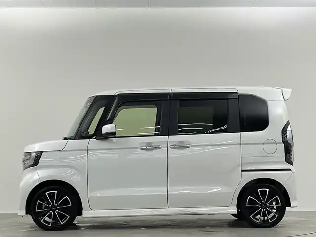 ホンダ Ｎ ＢＯＸ カスタム L ターボ 埼玉県 2021(令3)年 3.5万km プラチナホワイトパール 純正８インチナビ　Ｂｌｕｅｔｏｏｔｈ　フルセグＴＶ　バックカメラ　レーダークルーズコントロール　ハーフレザーシート　シートヒーター　コーナーセンサー　前後ドライブレコーダー　ビルトインＥＴＣ