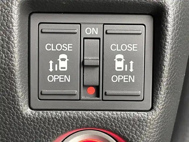 ホンダ Ｎ ＢＯＸ カスタム L ターボ 埼玉県 2021(令3)年 3.5万km プラチナホワイトパール 純正８インチナビ　Ｂｌｕｅｔｏｏｔｈ　フルセグＴＶ　バックカメラ　レーダークルーズコントロール　ハーフレザーシート　シートヒーター　コーナーセンサー　前後ドライブレコーダー　ビルトインＥＴＣ