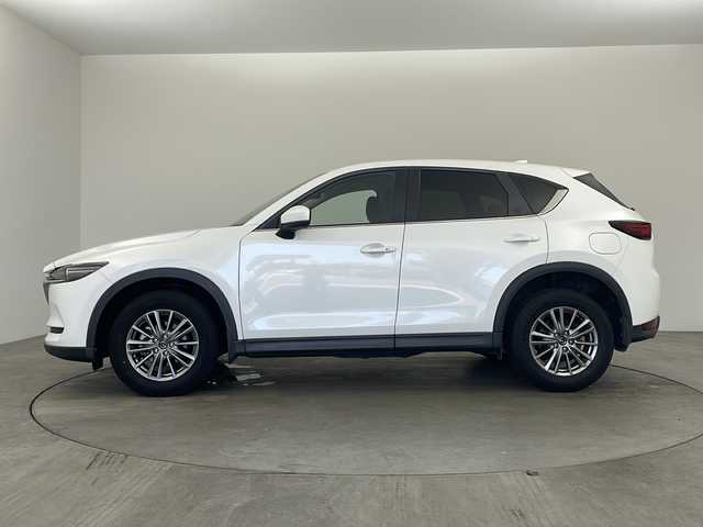 マツダ ＣＸ－５ 20S プロアクティブ 兵庫県 2018(平30)年 2.2万km スノーフレイクホワイトパールマイカ ・純正ナビ&CD&DVD&BT&USB&TV/・全方位カメラ/・パワーバックドア/・スマート・シティ・ブレーキ・サポート/・レーダークルーズコントロール/・車線逸脱警報/・誤発進抑制機能/・コーナーセンサー/・ブラインドスポットモニター/・LEDライト/・アイドリングストップ/・オートライト/・スマートキー/・プッシュスタート/・フロアマット/・アイドリングストップ/・革巻きハンドル/・ステアリングスイッチ/・横滑り防止装置