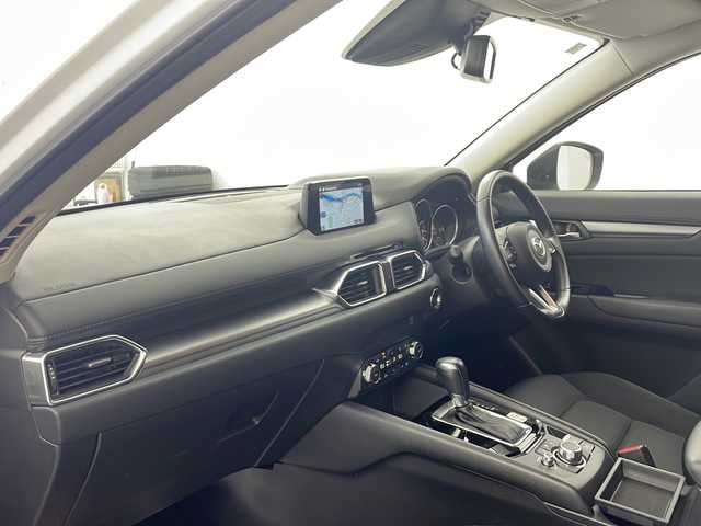 マツダ ＣＸ－５ 20S プロアクティブ 兵庫県 2018(平30)年 2.2万km スノーフレイクホワイトパールマイカ ・純正ナビ&CD&DVD&BT&USB&TV/・全方位カメラ/・パワーバックドア/・スマート・シティ・ブレーキ・サポート/・レーダークルーズコントロール/・車線逸脱警報/・誤発進抑制機能/・コーナーセンサー/・ブラインドスポットモニター/・LEDライト/・アイドリングストップ/・オートライト/・スマートキー/・プッシュスタート/・フロアマット/・アイドリングストップ/・革巻きハンドル/・ステアリングスイッチ/・横滑り防止装置