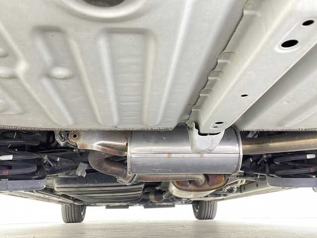 トヨタ ノア Si ダブルバイビー 千葉県 2018(平30)年 4.2万km ホワイトパールクリスタルシャイン セーフティセンス/・プリクラッシュセーフティ/・レーンディパーチャーアラート/・オートマチックハイビーム/・先行車発進告知機能/純正10インチメモリーナビ/・フルセグTV/・Bluetooth接続/・CD/DVD再生機能/フリップダウンモニター/ハーフレザーシート/両側パワースライドドア/ビルトインETC/LEDヘッドライト/スマートキー