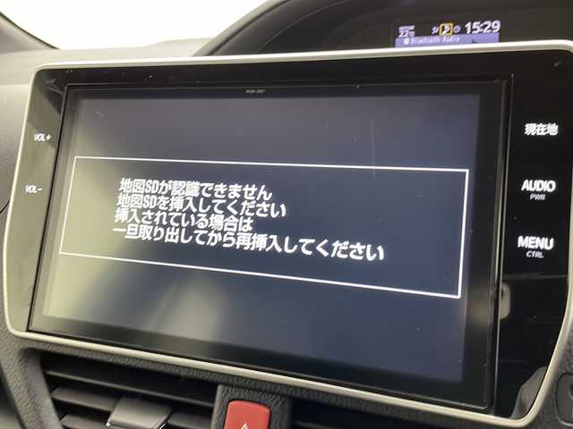 トヨタ ノア Si ダブルバイビー 千葉県 2018(平30)年 4.2万km ホワイトパールクリスタルシャイン セーフティセンス/・プリクラッシュセーフティ/・レーンディパーチャーアラート/・オートマチックハイビーム/・先行車発進告知機能/純正10インチメモリーナビ/・フルセグTV/・Bluetooth接続/・CD/DVD再生機能/フリップダウンモニター/ハーフレザーシート/両側パワースライドドア/ビルトインETC/LEDヘッドライト/スマートキー