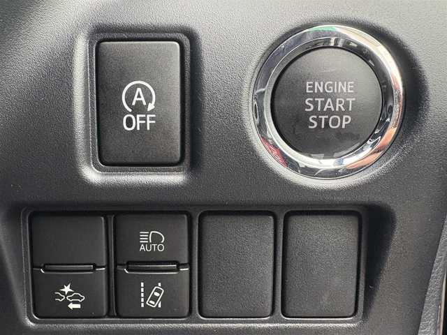 トヨタ エスクァイア Gi プレミアムパッケージ ブラックテーラード 鹿児島県 2019(令1)年 4.2万km スパークリングブラックパールクリスタルシャイン 純正10インチナビ　NSZN-Z68T/AM/FM/Bluetooth/DISC/USB/TV/SD/HDMI/両側電動スライドドア/バックカメラ/ハーフレザーシート/ハンドルヒーター/ETC2.0/前後ドライブレコーダー/シートヒーター/純正15インチアルミホイール/LEDヘッドライト/フォグライト/オートライト/アイドリングストップ/スマートキー/純正フロアマット/レーンキープアシスト/プッシュスタート