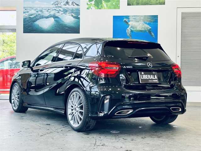 メルセデス・ベンツ Ａ１８０ AMG スタイル 大阪府 2018(平30)年 4.2万km コスモスブラック サンルーフ/レーダーセーフティ/ハーフレザー/メモリ付きパワーシート/シートヒーター/純正ナビ/TV/バックカメラ/applecarplay/ACC/ブラインドスポット/純正18インチAW/LEDヘッドライト/クリアランスソナー