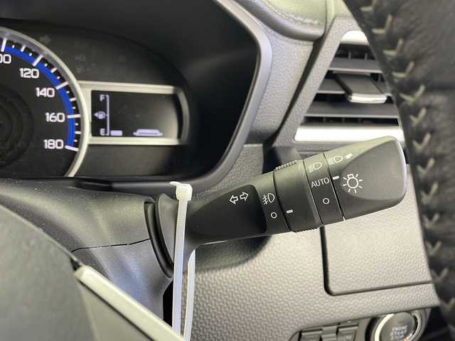 トヨタ ルーミー カスタムG 千葉県 2020(令2)年 2.1万km パールホワイトⅢ スマートアシスト/　・衝突回避・軽減ブレーキ機能/　・オートハイビーム/　・誤発進抑制機能/　・車線逸脱警報/　・先行車発進お知らせ機能  /レーダークルーズコントロール/コーナーセンサー /両側パワースライドド/パノラミックビューモニター/純正9インチメモリナビ/　CD/DVD/BT/フルセグTV/ビルトインETC2.0/前席シートヒーター/電子パーキング/オートホールド/革巻きステアリング/ステアリングスイッチ/フロアマット/純正14インチアルミホイール/LEDヘッドライト