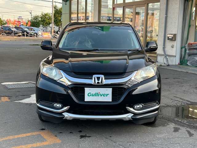 ホンダ ヴェゼル G 道東・釧路十勝 2014(平26)年 6.4万km クリスタルブラックパール 4WD/社外メモリーナビ/  (DVD/CD/フルセグTV/Bluetooth)/バックカメラ/アイドリングストップ/革巻きステアリング/ステアリングリモコン/LEDヘッドライト/フォグライト/横滑り防止装置/ETC/フロントワイパーデアイサー/運転席シートリフター/ウィンカーミラー/電動格納ミラー/ミラーヒーター/純正フロアマット/ドアバイザー/記録簿 H29/R1/3/5/社外エンジンスターター/スマートキー/エンジンプッシュスタート/取扱説明書/保証書/ナビ取説/純正OPモデューロサイドガーニッシュ/純正OPモデューロ16インチアルミホイール