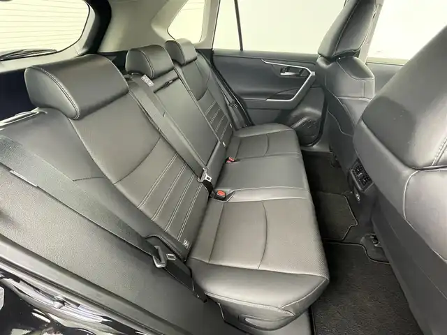 トヨタ ＲＡＶ４ ハイブリッドG 群馬県 2024(令6)年 1.5万km アティチュードブラックマイカ 純正ナビ　サンルーフ　全方位　衝突軽減　アダプティブクルーズコントロール　アダプティブヘッドライト　ステアリングヒーター　レーンアシスト　電動リアゲート　ドラレコ　　エアシート　ＢＳＭ　禁煙
