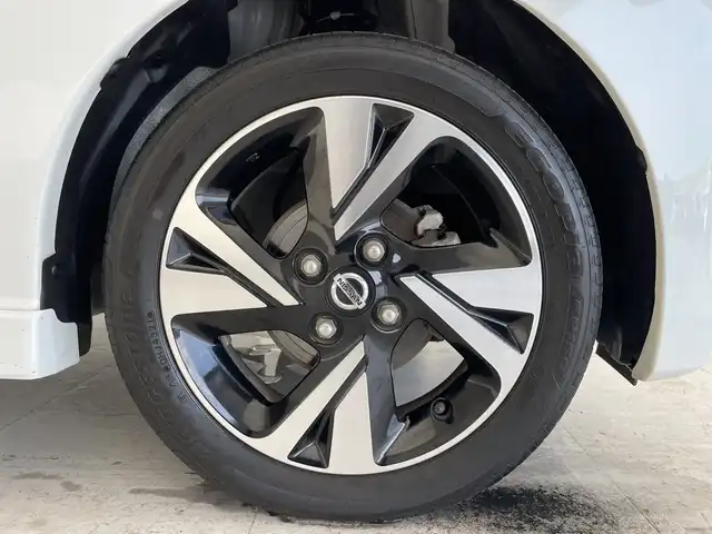 日産 デイズ HWS Gターボ アーバンクロム プロパイロットED 愛知県 2022(令4)年 2.2万km ホワイトパール プロパイロット/衝突被害軽減ブレーキ/純正7インチSDナビ（あり）/全方位カメラ/クルーズコントロール/シートヒーター/フルセグTV/CD/Bluetooth/コーナーセンサー/純正アルミホイール/LEDヘッドライト/レーンキープアシスト/ステアリングスイッチ/スマートキー/プッシュスタート