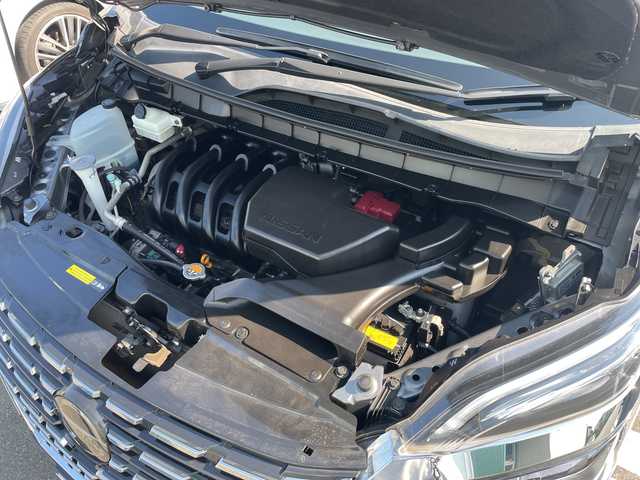 日産 セレナ ハイウェイスター V 神奈川県 2021(令3)年 5.2万km ダークメタルグレー 純正ナビゲーション/CD/DVD/Bluetooth/フリップダウンモニター/バックカメラ/全周囲カメラ/ドライブレコーダー/パワースライドドア/プロパイロットパーキング/クルーズコントロール/ビルドインETC/LEDヘッドライト/フォグランプ/オートライト/純正フロアマット/純正アルミホイール/ABS/横滑り防止装置/盗難防止装置/衝突被害軽減システム/カーテンエアバック/電動格納ミラー/ドアバイザー