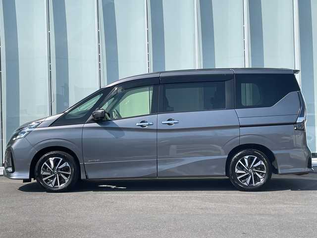 日産 セレナ ハイウェイスター V 神奈川県 2021(令3)年 5.2万km ダークメタルグレー 純正ナビゲーション/CD/DVD/Bluetooth/フリップダウンモニター/バックカメラ/全周囲カメラ/ドライブレコーダー/パワースライドドア/プロパイロットパーキング/クルーズコントロール/ビルドインETC/LEDヘッドライト/フォグランプ/オートライト/純正フロアマット/純正アルミホイール/ABS/横滑り防止装置/盗難防止装置/衝突被害軽減システム/カーテンエアバック/電動格納ミラー/ドアバイザー
