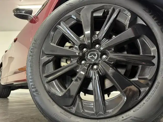 マツダ ＣＸ－６０ XD HV プレミアムスポーツ 三重県 2022(令4)年 1.9万km ソウルレッドクリスタルM ディーゼルターボ・マイルドハイブリッド/4WD/MTモード付8AT/12.3インチナビ/（FM/AM/Bluetooth/USB/CarPlay/AndroidAuto/TV/HDMI）/360°ビュー・モニター/BOSEサウンドシステム（12スピーカー）/ドライブレコーダー前後/ETC/i-ACTIVSENSE/・スマートブレーキサポート/・レーダークルーズコントロール/・クルージング&トラフィックサポート/・ドライバー異常時対応システム/・ドライバーモニタリング/・レーンキープアシストシステム/・ブラインドスポットモニタリング/・クロストラフィックアラート（前後）/・パーキングセンサー（前後）/・ヒルディセントコントロール/など/装備/・パノラマサンルーフ/・茶革（ナッパレザー＆レガーヌ：人工皮革）/・シートヒーター（D/N/2nd左右）＆ベンチレーション（D/N）/・ステアリングヒーター/・10wayパワーシート（Dメモリー付/N）/・ハンズフリーパワーリフトゲート/・ドライバーパーソナライズ/・アクティブドライビングディスプレイ/・150W電源/・ワイヤレス充電/・左右独立オートエアコン/・純正20inAW/・スマートキーx2/など
