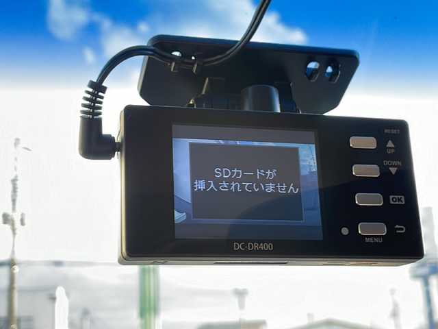 三菱 デリカＤ：５ D－Power package 岩手県 2017(平29)年 7.6万km ダイヤモンドブラックマイカ ＡＬＰＩＮＥ９型ナビ　ＡＬＰＩＮＥフリップダウンモニター　ダブルゾーン再生　両側電動スライドドア　ドラレコ　クルコン　コーナーセンサー　革調シートカバー　サイド／バックカメラ　パドルシフト　ＥＴＣ