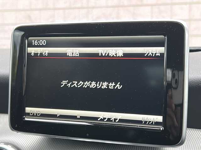 メルセデス・ベンツ ＧＬＡ１８０ 秋田県 2014(平26)年 14万km ジュピターレッド ・プッシュスタート/・スマートキー/・スペアキー/・黒ハーフ革シート/・MTモード付AT/・ディスプレイオーディオ/・Ｂｌｕｅｔｏｏｔｈ/・ＣＤ・ＣＤチェンジャー/・オートエアコン/・１８インチアルミホイール/・ドアバイザー