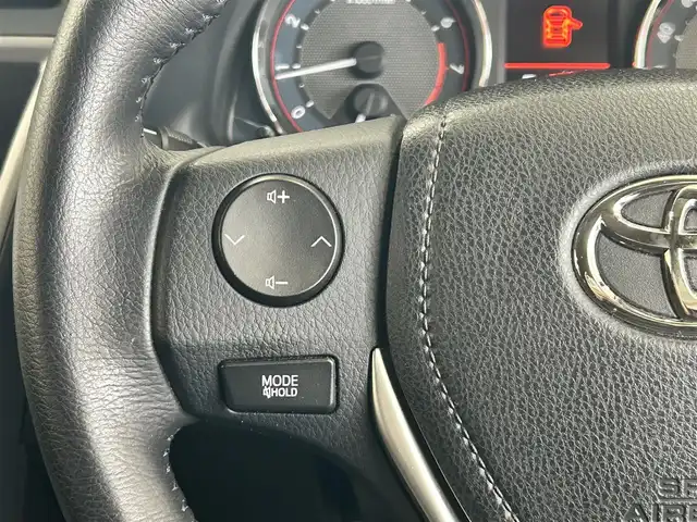 トヨタ オーリス 150X Sパッケージ 道央・札幌 2014(平26)年 8.8万km ブラックマイカ /ワンオーナー//4WD//純正SDナビ/(CD/AM/FM/BT/フルセグ)//寒冷地仕様//フロントワイパーデアイサー//AFS//ETC//HIDヘッドライト//フォグライト//12V/120W//横滑り防止//前後ドライブレコーダー//オートライト//レザーステアリング//ステアリングスイッチ//ツィーター//バニティミラー//ウィンカーミラー//オールオートパワーウィンドウ//純正フロアマット//プッシュスタート//スマートキー//社外AW195/65/15　2022年製/　冬タイヤセット　6分山積み込み//取扱説明書//ナビ説明書//保証書