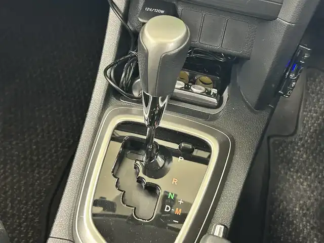 トヨタ オーリス 150X Sパッケージ 道央・札幌 2014(平26)年 8.8万km ブラックマイカ /ワンオーナー//4WD//純正SDナビ/(CD/AM/FM/BT/フルセグ)//寒冷地仕様//フロントワイパーデアイサー//AFS//ETC//HIDヘッドライト//フォグライト//12V/120W//横滑り防止//前後ドライブレコーダー//オートライト//レザーステアリング//ステアリングスイッチ//ツィーター//バニティミラー//ウィンカーミラー//オールオートパワーウィンドウ//純正フロアマット//プッシュスタート//スマートキー//社外AW195/65/15　2022年製/　冬タイヤセット　6分山積み込み//取扱説明書//ナビ説明書//保証書