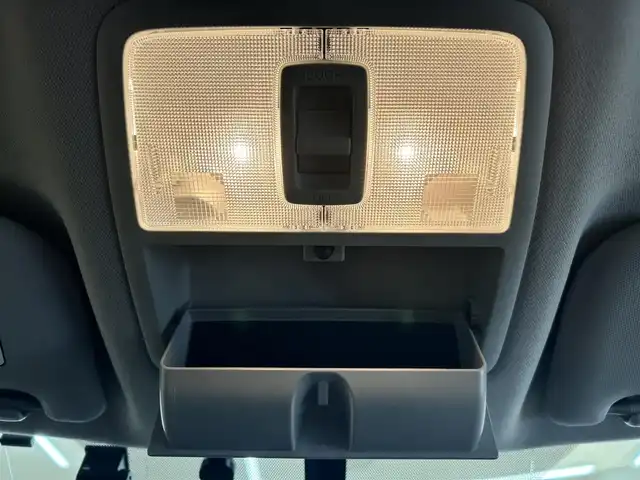 トヨタ オーリス 150X Sパッケージ 道央・札幌 2014(平26)年 8.8万km ブラックマイカ /ワンオーナー//4WD//純正SDナビ/(CD/AM/FM/BT/フルセグ)//寒冷地仕様//フロントワイパーデアイサー//AFS//ETC//HIDヘッドライト//フォグライト//12V/120W//横滑り防止//前後ドライブレコーダー//オートライト//レザーステアリング//ステアリングスイッチ//ツィーター//バニティミラー//ウィンカーミラー//オールオートパワーウィンドウ//純正フロアマット//プッシュスタート//スマートキー//社外AW195/65/15　2022年製/　冬タイヤセット　6分山積み込み//取扱説明書//ナビ説明書//保証書