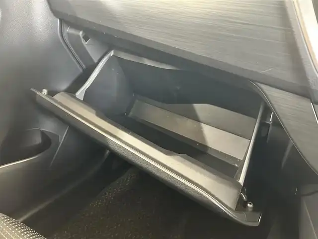 トヨタ オーリス 150X Sパッケージ 道央・札幌 2014(平26)年 8.8万km ブラックマイカ /ワンオーナー//4WD//純正SDナビ/(CD/AM/FM/BT/フルセグ)//寒冷地仕様//フロントワイパーデアイサー//AFS//ETC//HIDヘッドライト//フォグライト//12V/120W//横滑り防止//前後ドライブレコーダー//オートライト//レザーステアリング//ステアリングスイッチ//ツィーター//バニティミラー//ウィンカーミラー//オールオートパワーウィンドウ//純正フロアマット//プッシュスタート//スマートキー//社外AW195/65/15　2022年製/　冬タイヤセット　6分山積み込み//取扱説明書//ナビ説明書//保証書