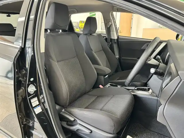 トヨタ オーリス 150X Sパッケージ 道央・札幌 2014(平26)年 8.8万km ブラックマイカ /ワンオーナー//4WD//純正SDナビ/(CD/AM/FM/BT/フルセグ)//寒冷地仕様//フロントワイパーデアイサー//AFS//ETC//HIDヘッドライト//フォグライト//12V/120W//横滑り防止//前後ドライブレコーダー//オートライト//レザーステアリング//ステアリングスイッチ//ツィーター//バニティミラー//ウィンカーミラー//オールオートパワーウィンドウ//純正フロアマット//プッシュスタート//スマートキー//社外AW195/65/15　2022年製/　冬タイヤセット　6分山積み込み//取扱説明書//ナビ説明書//保証書