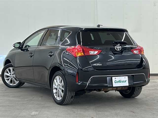 トヨタ オーリス 150X Sパッケージ 道央・札幌 2014(平26)年 8.8万km ブラックマイカ /ワンオーナー//4WD//純正SDナビ/(CD/AM/FM/BT/フルセグ)//寒冷地仕様//フロントワイパーデアイサー//AFS//ETC//HIDヘッドライト//フォグライト//12V/120W//横滑り防止//前後ドライブレコーダー//オートライト//レザーステアリング//ステアリングスイッチ//ツィーター//バニティミラー//ウィンカーミラー//オールオートパワーウィンドウ//純正フロアマット//プッシュスタート//スマートキー//社外AW195/65/15　2022年製/　冬タイヤセット　6分山積み込み//取扱説明書//ナビ説明書//保証書