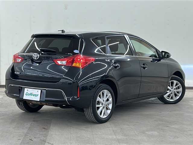 トヨタ オーリス 150X Sパッケージ 道央・札幌 2014(平26)年 8.8万km ブラックマイカ /ワンオーナー//4WD//純正SDナビ/(CD/AM/FM/BT/フルセグ)//寒冷地仕様//フロントワイパーデアイサー//AFS//ETC//HIDヘッドライト//フォグライト//12V/120W//横滑り防止//前後ドライブレコーダー//オートライト//レザーステアリング//ステアリングスイッチ//ツィーター//バニティミラー//ウィンカーミラー//オールオートパワーウィンドウ//純正フロアマット//プッシュスタート//スマートキー//社外AW195/65/15　2022年製/　冬タイヤセット　6分山積み込み//取扱説明書//ナビ説明書//保証書