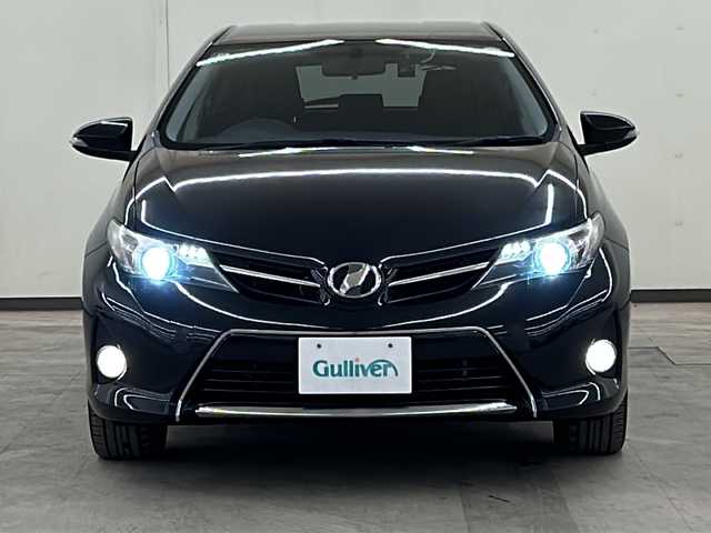 トヨタ オーリス 150X Sパッケージ 道央・札幌 2014(平26)年 8.8万km ブラックマイカ /ワンオーナー//4WD//純正SDナビ/(CD/AM/FM/BT/フルセグ)//寒冷地仕様//フロントワイパーデアイサー//AFS//ETC//HIDヘッドライト//フォグライト//12V/120W//横滑り防止//前後ドライブレコーダー//オートライト//レザーステアリング//ステアリングスイッチ//ツィーター//バニティミラー//ウィンカーミラー//オールオートパワーウィンドウ//純正フロアマット//プッシュスタート//スマートキー//社外AW195/65/15　2022年製/　冬タイヤセット　6分山積み込み//取扱説明書//ナビ説明書//保証書