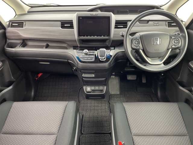 ホンダ フリード ハイブリット G ブラックスタイル 新潟県 2022(令4)年 6.8万km プラチナホワイトパール 9インチ純正メモリナビ/　フルセグTV/Bluetooth/CD/DVD/USB/HDMI/衝突被害軽減ブレーキ/レーンキープアシスト/レーダークルーズコントロール/コーナーセンサー/フリップダウンモニター/前後ドライブレコーダー【DRH-224SD】/前席シートヒーター/バックモニター/ビルトインETC/ステアリングスイッチ