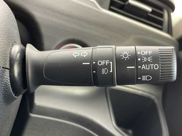 ホンダ フリード ハイブリット G ブラックスタイル 新潟県 2022(令4)年 6.8万km プラチナホワイトパール 9インチ純正メモリナビ/　フルセグTV/Bluetooth/CD/DVD/USB/HDMI/衝突被害軽減ブレーキ/レーンキープアシスト/レーダークルーズコントロール/コーナーセンサー/フリップダウンモニター/前後ドライブレコーダー【DRH-224SD】/前席シートヒーター/バックモニター/ビルトインETC/ステアリングスイッチ