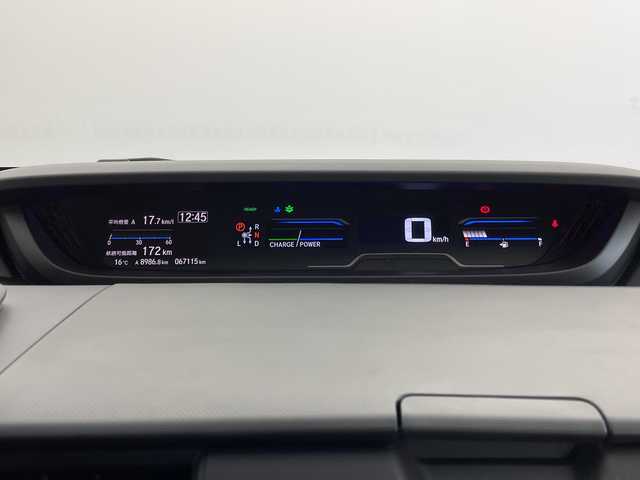 ホンダ フリード ハイブリット G ブラックスタイル 新潟県 2022(令4)年 6.8万km プラチナホワイトパール 9インチ純正メモリナビ/　フルセグTV/Bluetooth/CD/DVD/USB/HDMI/衝突被害軽減ブレーキ/レーンキープアシスト/レーダークルーズコントロール/コーナーセンサー/フリップダウンモニター/前後ドライブレコーダー【DRH-224SD】/前席シートヒーター/バックモニター/ビルトインETC/ステアリングスイッチ