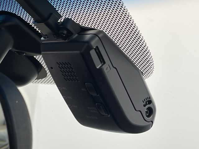 ホンダ フリード ハイブリット G ブラックスタイル 新潟県 2022(令4)年 6.8万km プラチナホワイトパール 9インチ純正メモリナビ/　フルセグTV/Bluetooth/CD/DVD/USB/HDMI/衝突被害軽減ブレーキ/レーンキープアシスト/レーダークルーズコントロール/コーナーセンサー/フリップダウンモニター/前後ドライブレコーダー【DRH-224SD】/前席シートヒーター/バックモニター/ビルトインETC/ステアリングスイッチ