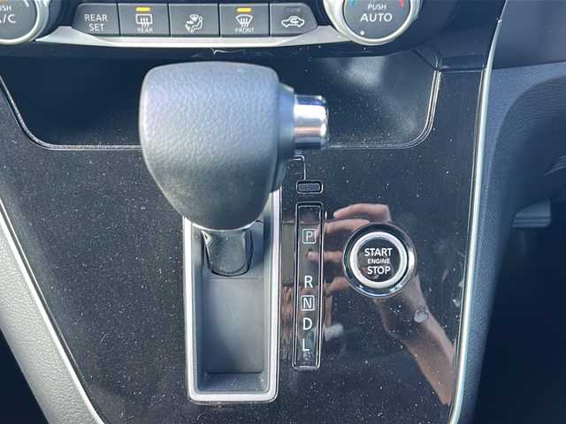 日産 セレナ ハイウェイスター V 山形県 2020(令2)年 7.8万km ダークメタルグレー 4WD/エマージェンシーブレーキ/クルーズコントロール/ブラインドスポットモニター/全方位カメラ/レーンキープアシスト/横滑り防止装置/前後ドライブレコーダー/純正9インチナビ/（Bluetooth/フルセグ/ＤＶＤ/AM/FM)/テレビキャンセラー/両側パワースライドドア/ETC/スマートキー/純正エンジンスターター/電動格納ミラー/ドアバイザー/オートLEDライト/フォグランプ/純正アルミホイール