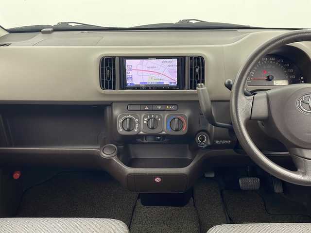 トヨタ パッソ X 秋田県 2014(平26)年 10.5万km ホワイト 4WD/社外メモリナビ/ワンセグTV/AM/FM/CD/バックカメラ　/前後ドライブレコーダー/ETC/HIDライト　/横滑り防止装置　/電動格納ミラー　/ヘッドライトレベライザー　/リモコンキー　/純正フロアマット　/社外アルミホイール/取扱説明書