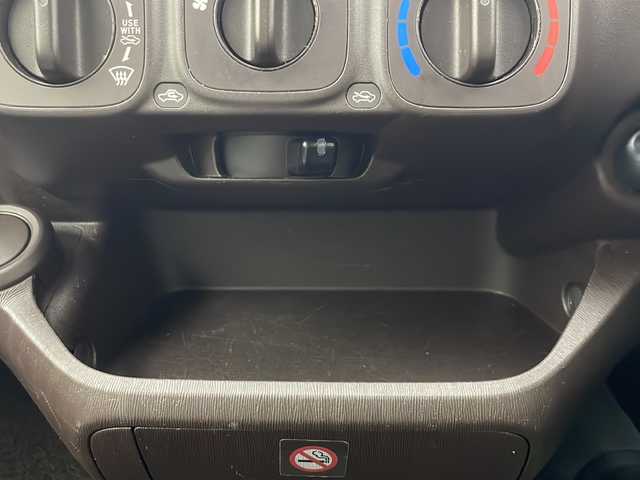 トヨタ パッソ X 秋田県 2014(平26)年 10.5万km ホワイト 4WD/社外メモリナビ/ワンセグTV/AM/FM/CD/バックカメラ　/前後ドライブレコーダー/ETC/HIDライト　/横滑り防止装置　/電動格納ミラー　/ヘッドライトレベライザー　/リモコンキー　/純正フロアマット　/社外アルミホイール/取扱説明書