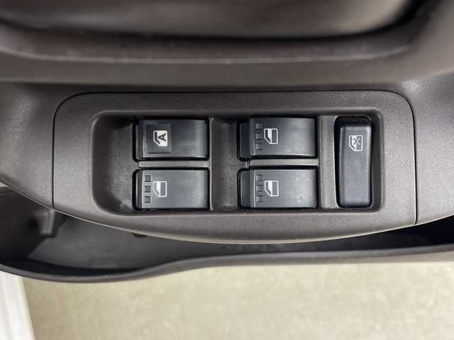 トヨタ パッソ X 秋田県 2014(平26)年 10.5万km ホワイト 4WD/社外メモリナビ/ワンセグTV/AM/FM/CD/バックカメラ　/前後ドライブレコーダー/ETC/HIDライト　/横滑り防止装置　/電動格納ミラー　/ヘッドライトレベライザー　/リモコンキー　/純正フロアマット　/社外アルミホイール/取扱説明書