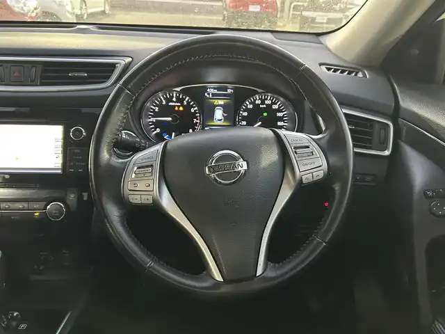 日産 エクストレイル ハイブリッド 20X エマージェンシーブレーキ 群馬県 2015(平27)年 8.2万km ブリリアントホワイトパール (株)IDOMが運営する【じしゃロン伊勢崎店】の自社ローン専用車両になりますこちらは現金またはオートローンご利用時の価格です。自社ローンご希望の方は別途その旨お申付け下さい/4WD/エマージェンシーブレーキ/純正SDナビゲーション/アラウンドビューモニター/CD/DVD/SD/BT/USB/AUX/ワンセグTV/クルーズコントロール/前席シートヒーター/コーナーセンサー/ETC/LEDヘッドライト/オートライト/フォグライト/ドアバイザー/純正フロアマット