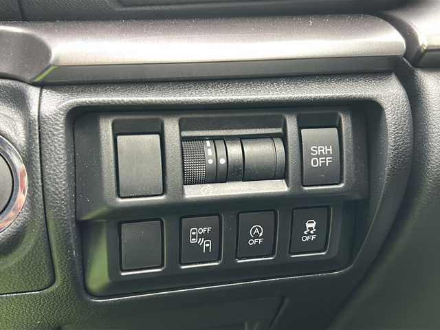 スバル インプレッサ ＸＶ 2．0i－L アイサイト 秋田県 2018(平30)年 0.8万km クォーツブルーP 4WD/ワンオーナー/社外メモリナビ/Bluetooth、CD/DVD、フルセグTV/バックカメラ/ETC/レーダークルーズコントロール/純正17インチAW/スペアキー