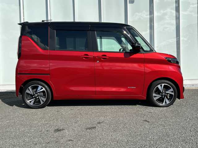 日産 ルークス HWS X プロパイロットED 福岡県 2022(令4)年 0.8万km スパークリングレッド/ブラック 純正9インチナビ/（AM/FM/Bluetooth/HDMI/フルセグ）/アラウンドビューモニター/プロパイロット/前後ドライブレコーダー/LEDヘッドライト/フォグランプ/電動パーキングブレーキ/ステアリングスイッチ/送風機/電動格納ミラー/ドアバイザー/スペアキー