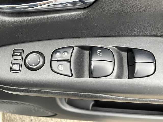 日産 セレナ ハイウェイスター 千葉県 2019(令1)年 6.2万km ブリリアントホワイトパール 外部検査実施済み/純正ナビ【フルセグ、BT、CD、USB、AUX】/純正16インチアルミホイール/プロパイロット/前後コーナーセンサー/アラウンドビュー/バックカメラ/両側パワースライドドア/ハンズフリーパワースライドドア/オートライト/フォグ/ドライブレコーダー/デジタルインナーミラー/保証書/取説/スマートキー×２